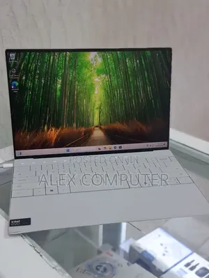 New Laptop Dell XPS 13 32GB Intel Core Ultra 7 SSD 1T