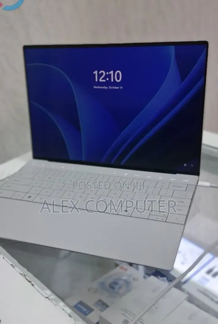 New Laptop Dell XPS 13 32GB Intel Core Ultra 7 SSD 1T