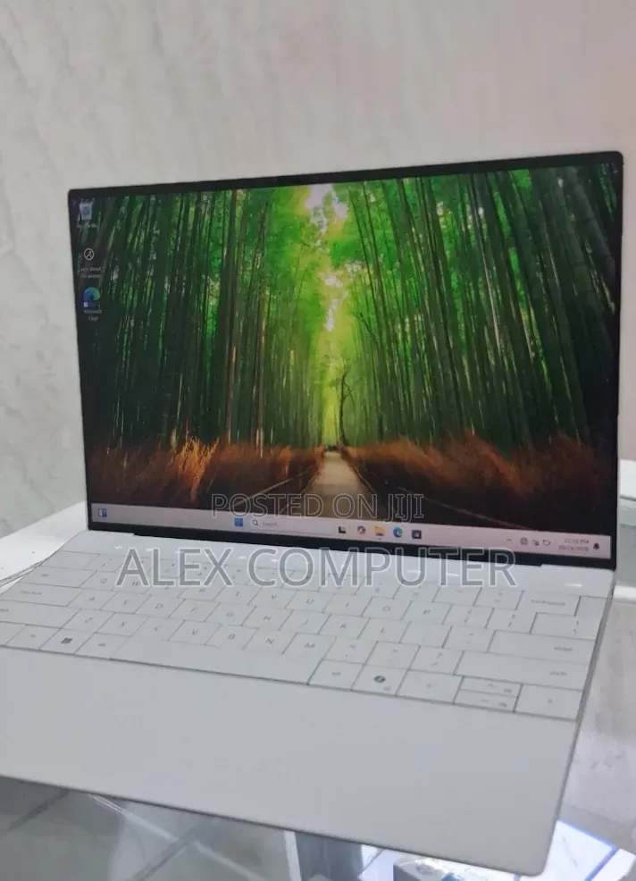 New Laptop Dell XPS 13 32GB Intel Core Ultra 7 SSD 1T