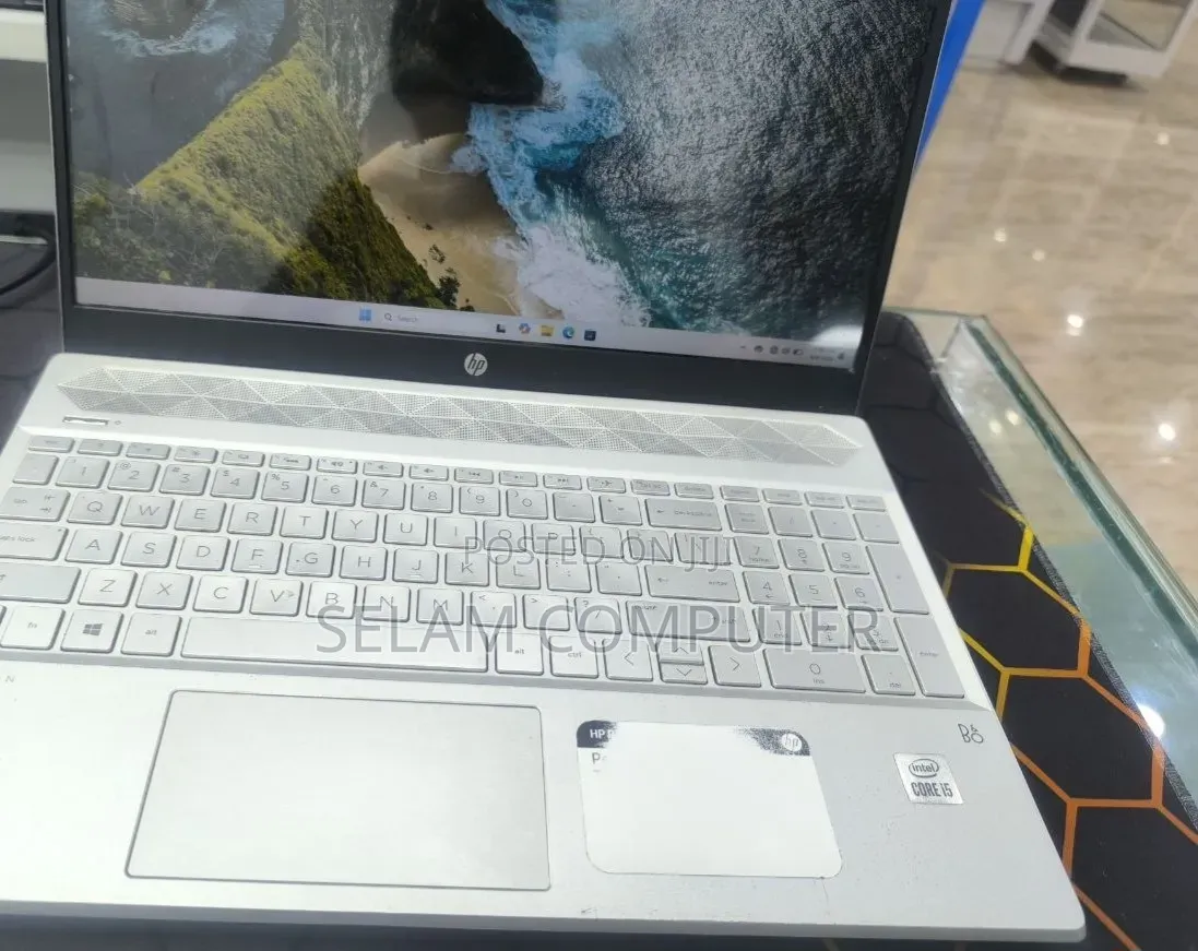 New Laptop HP Pavilion 15 16GB Intel Core i5 SSD 512GB