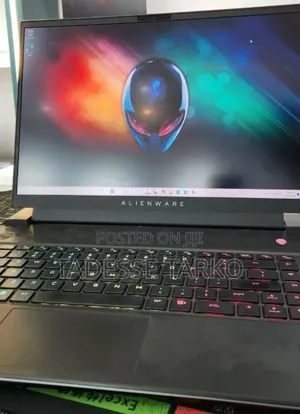 New Laptop Alienware X16 r1 16GB AMD Ryzen 9 SSD 1T