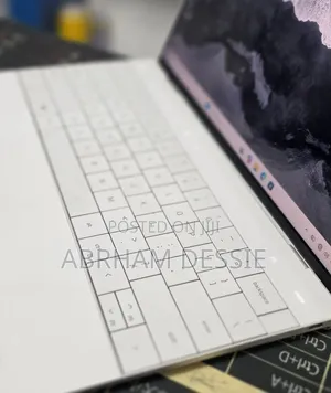 New Laptop Dell 16GB Intel Core i7 SSD 512GB