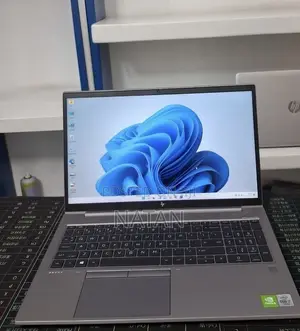 New Laptop HP ZBook Firefly 14 G7 16GB Intel Core i7 SSD 512GB