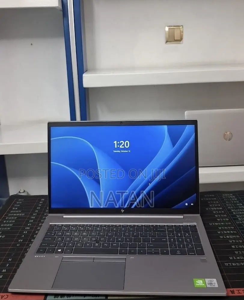 New Laptop HP ZBook Firefly 14 G7 16GB Intel Core i7 SSD 512GB