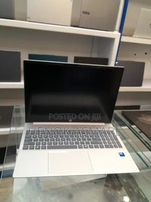 New Laptop HP OmniBook 5 16" 32GB Intel Core 7 SSD 512GB
