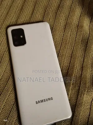 New Samsung Galaxy A71 128 GB White