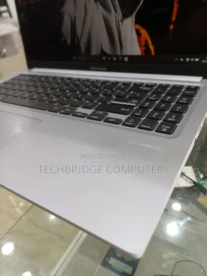 Laptop Asus Vivobook 16 16GB Intel Core i5 SSD 512GB