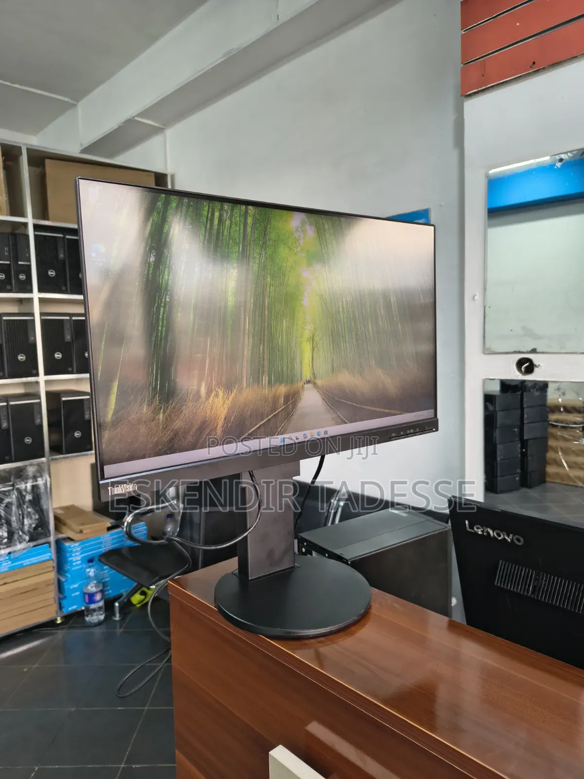 Lenovo Monitor
