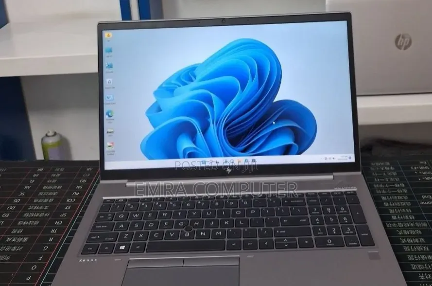 New Laptop HP 16GB Intel Core i7 SSD 512GB