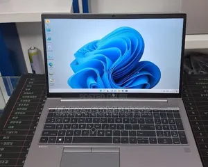 New Laptop HP 16GB Intel Core i7 SSD 512GB