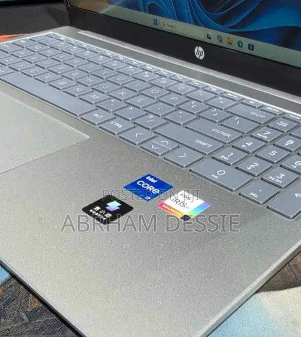 New Laptop HP Stream Notebook 16GB Intel Core i7 SSD 1T