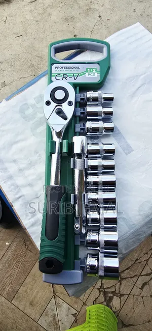 Compact Socket Wrench and Ratchet Set 8mm - 24mm