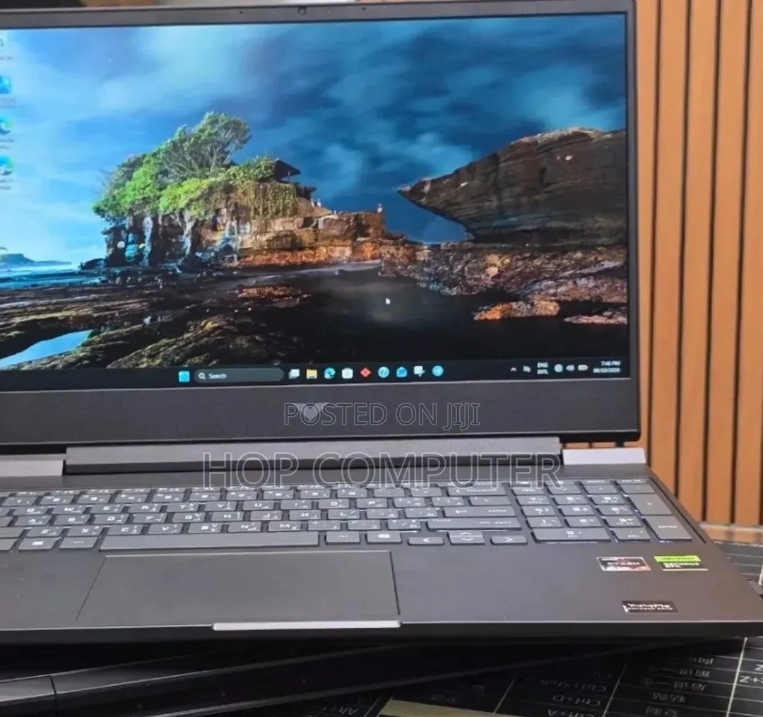 New Laptop HP Victus 16 16GB AMD Ryzen 7 SSD 512GB