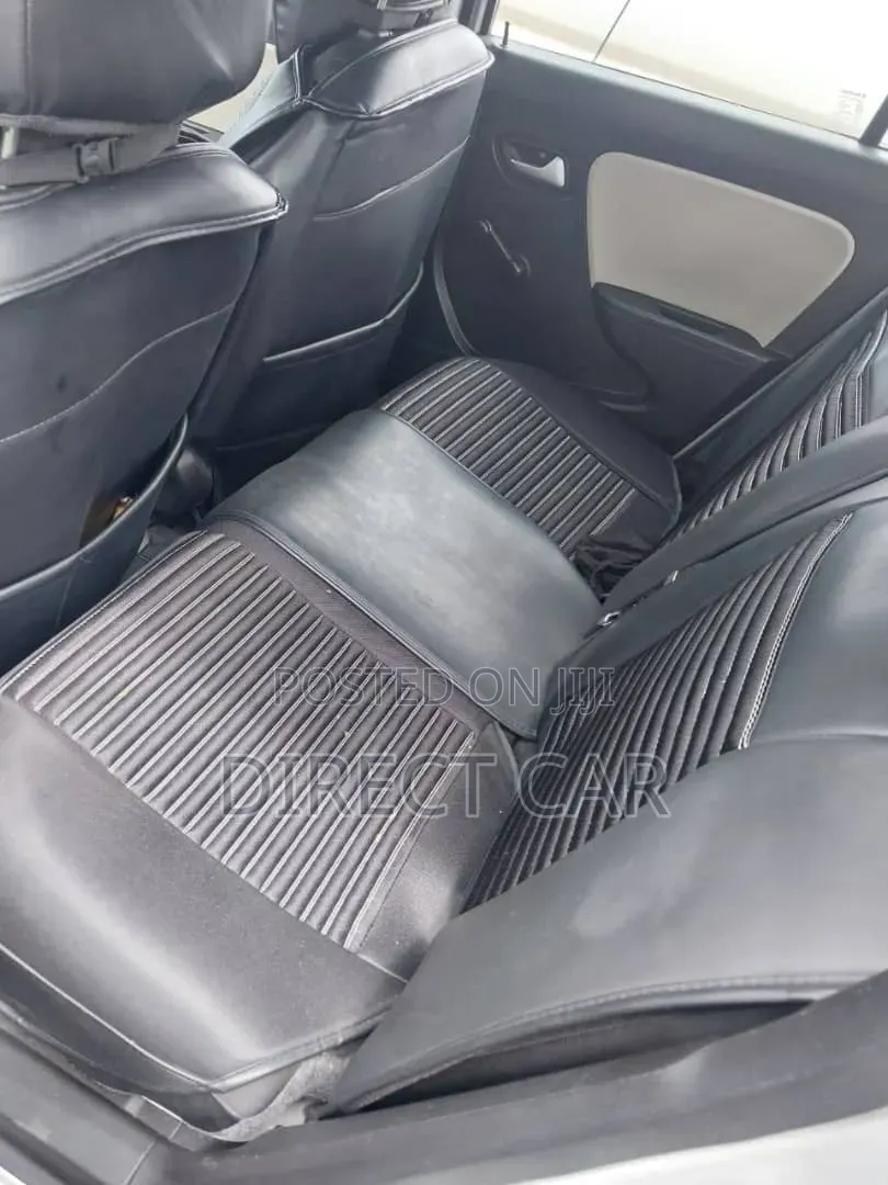 Suzuki Alto 2021 Silver