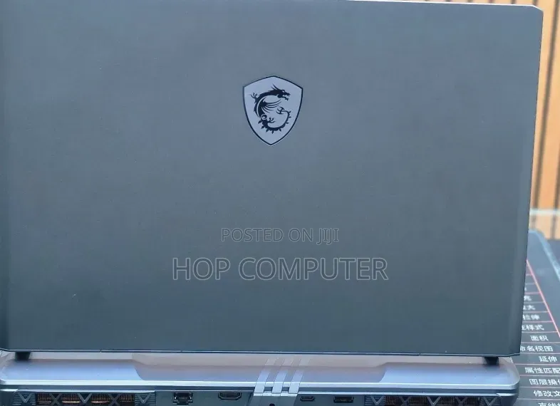 New Laptop MSI Vector GP68 HX 13V 32GB Intel Core i9 SSD 1T
