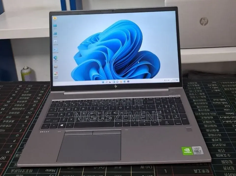New Laptop HP Zbook Studio G7 16GB Intel Core i7 SSD 512GB
