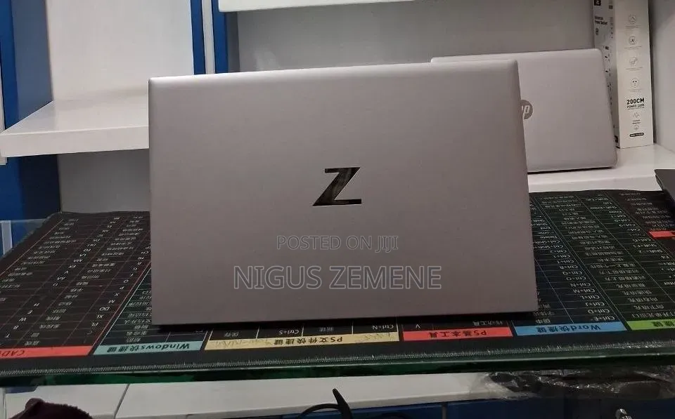 New Laptop HP Zbook Studio G7 16GB Intel Core i7 SSD 512GB