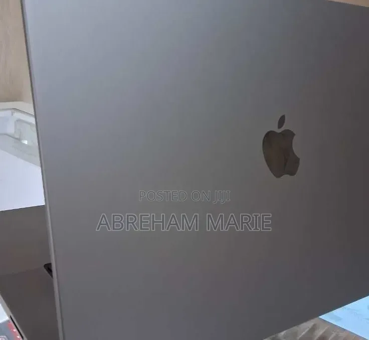 New Laptop Apple MacBook Pro 2021 M1 16GB Apple M1 Pro SSD 1T