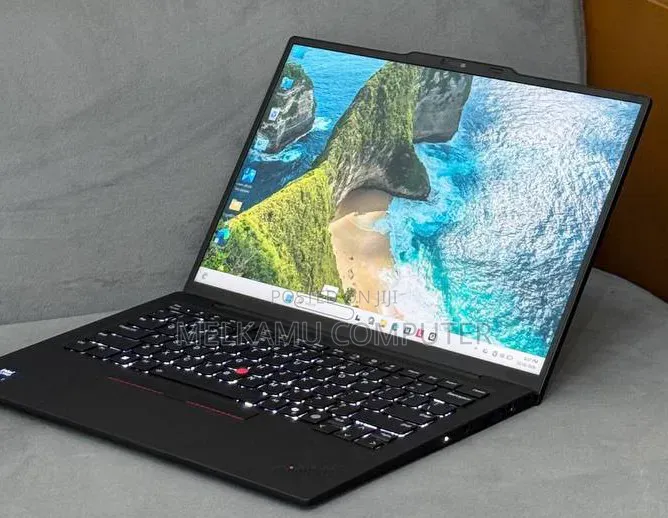 New Lenovo ThinkPad X1 Carbon Gen11 32GB Intel Core Ultra 7 SSD 1T