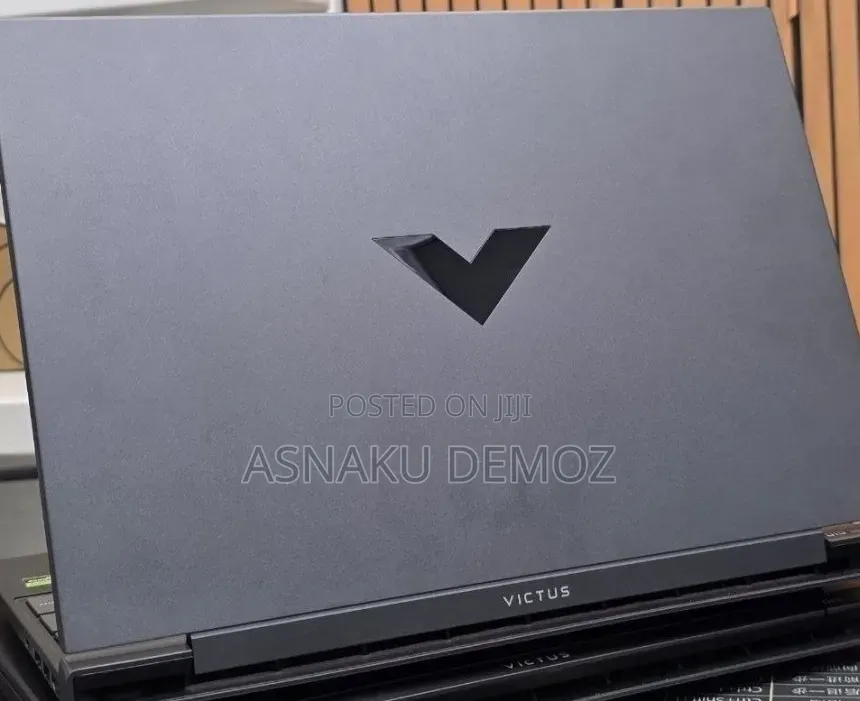 New Laptop HP Victus 15 16GB AMD Ryzen 7 SSD 512GB