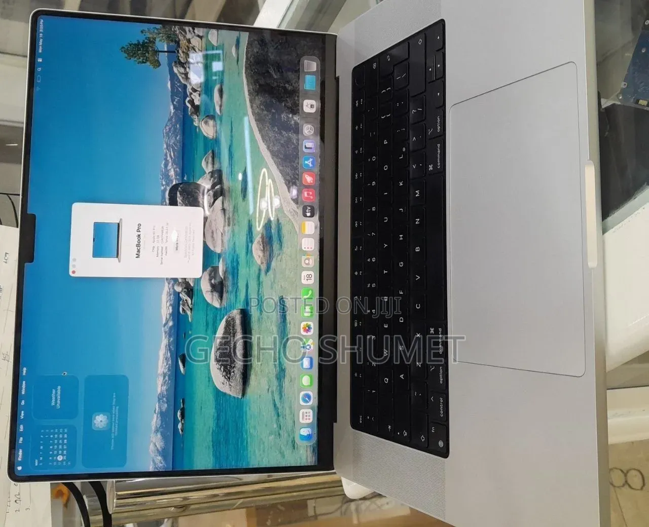 New Laptop Apple MacBook Pro 2021 M1 32GB Apple M1 Pro SSD 1T