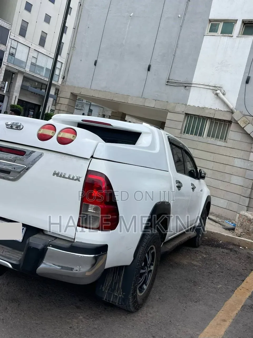Toyota Hilux 2020 White