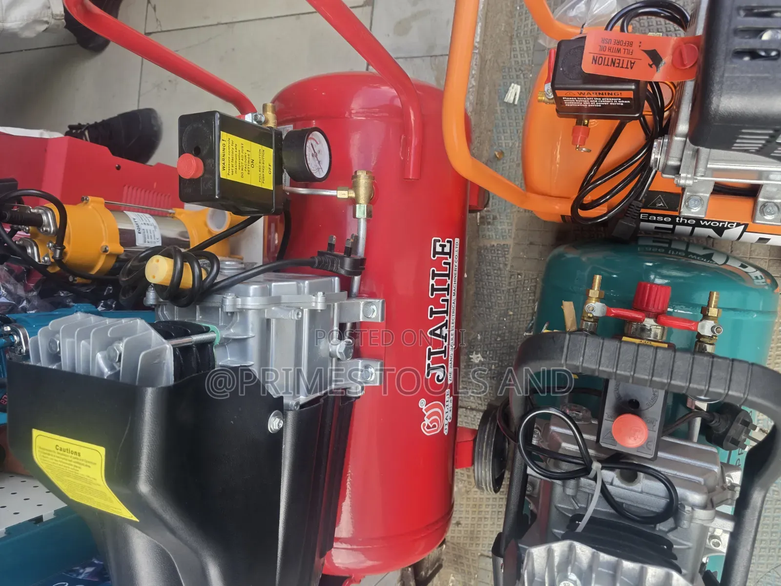 Workshop Compressor, Construction