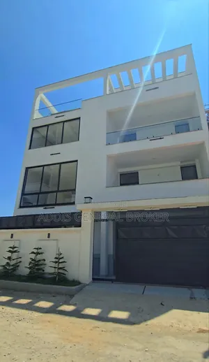 7bdrm House in Bulbula, Bole for sale