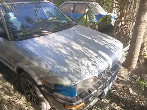 Toyota Corolla 1990 Silver