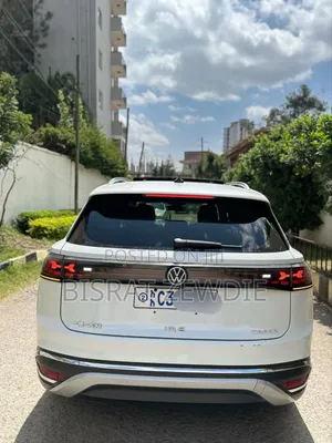 Volkswagen ID.6 2022 White