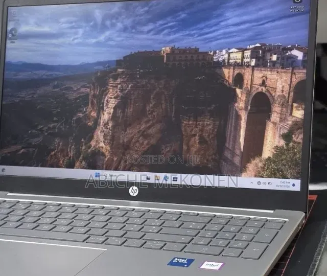 New Laptop HP Stream Notebook 16GB Intel Core i5 SSD 512GB