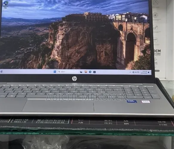 New Laptop HP Stream Notebook 16GB Intel Core i5 SSD 512GB