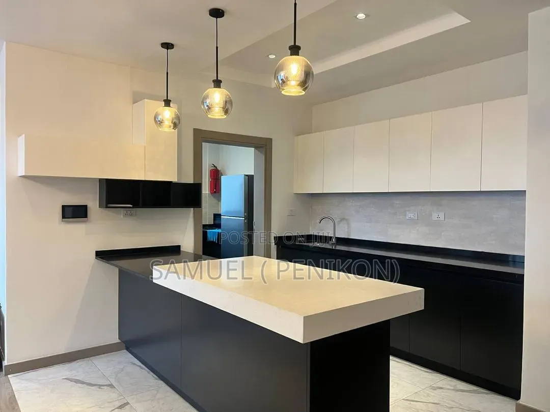 3bdrm Apartment in Grand View, Bole for sale