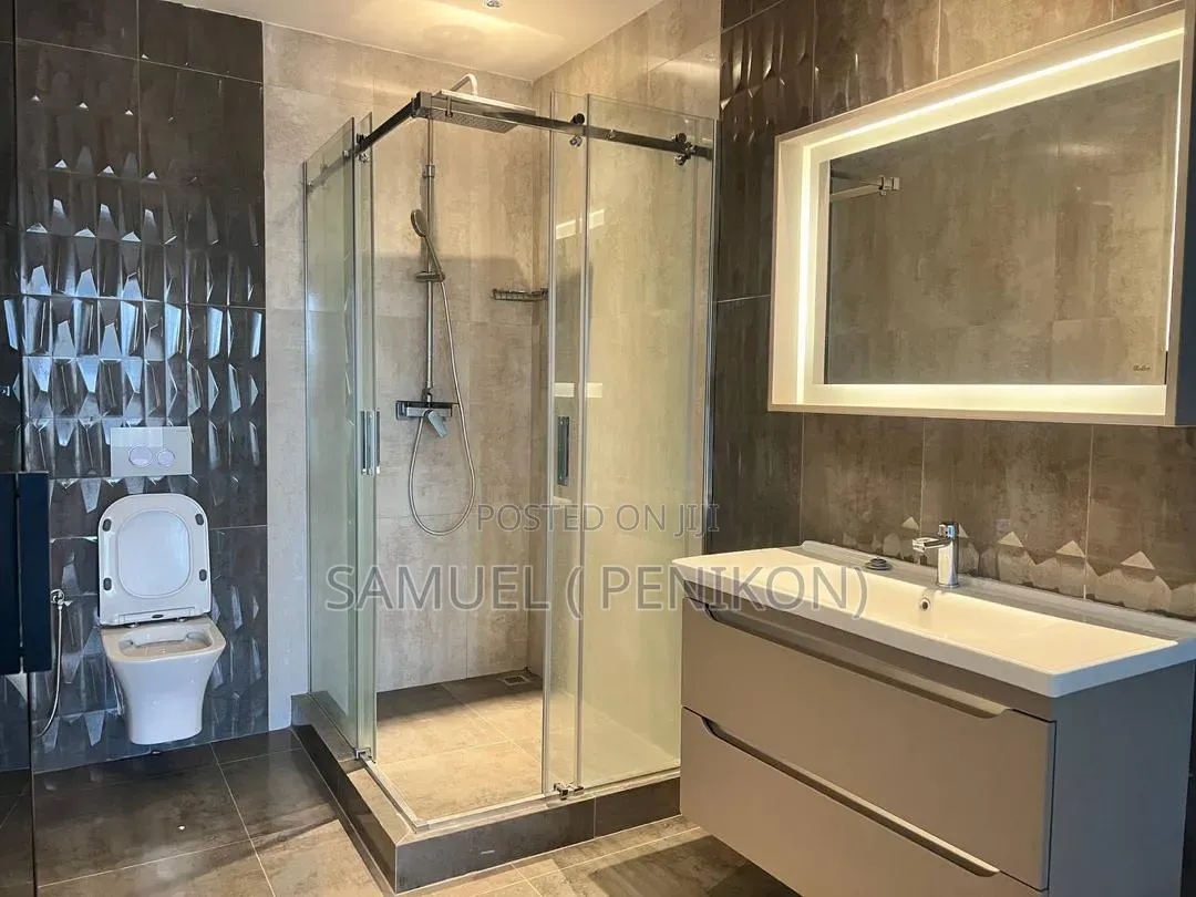 3bdrm Apartment in Grand View, Bole for sale