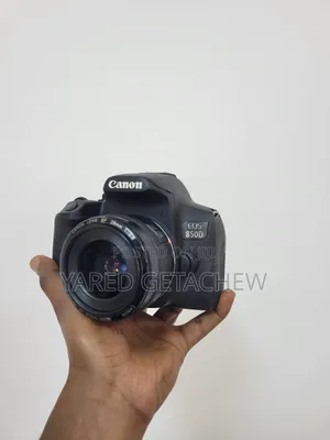 Canon 850D With 18- 55mm Lens