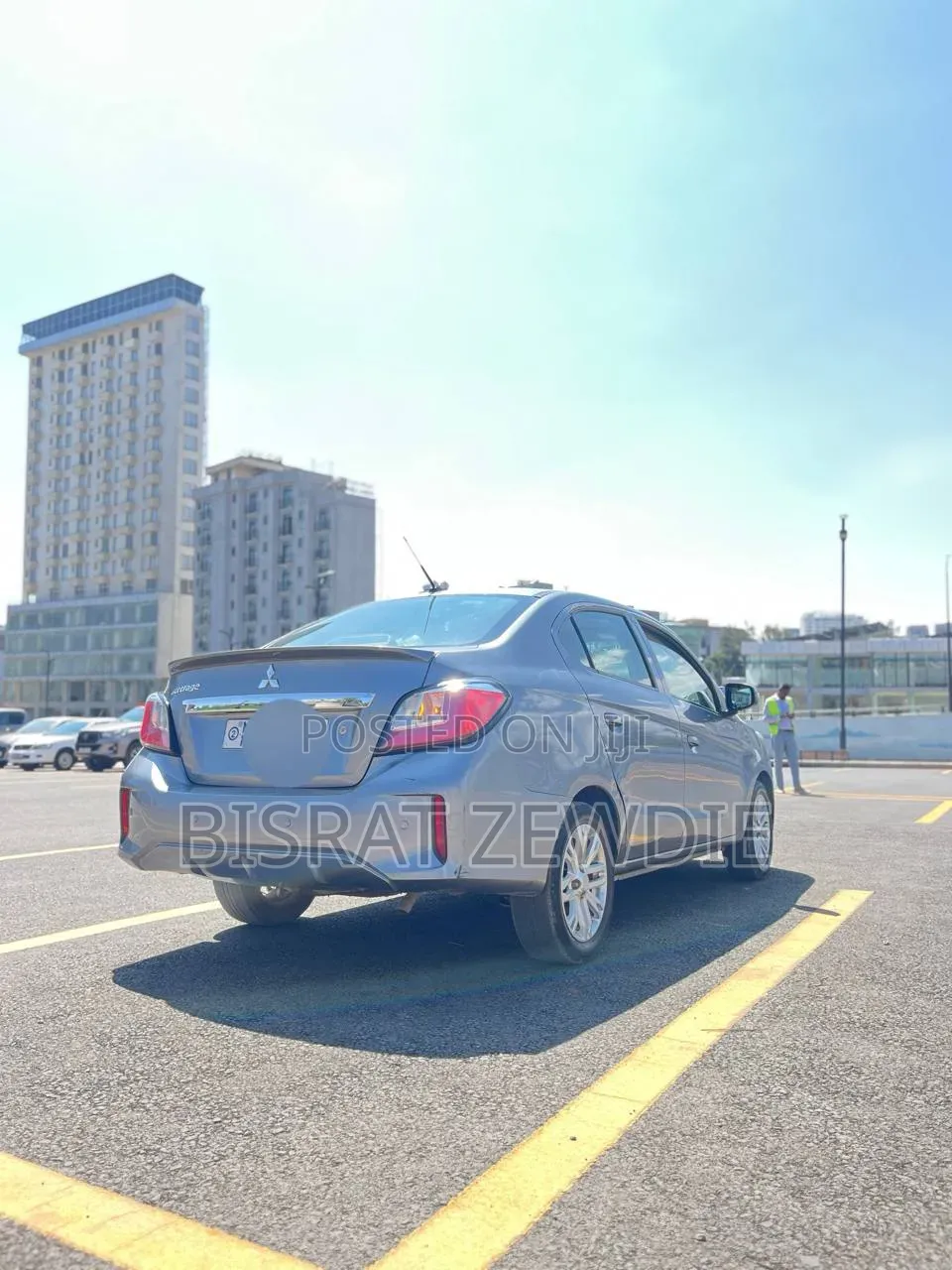 Mitsubishi Attrage 2021 Silver