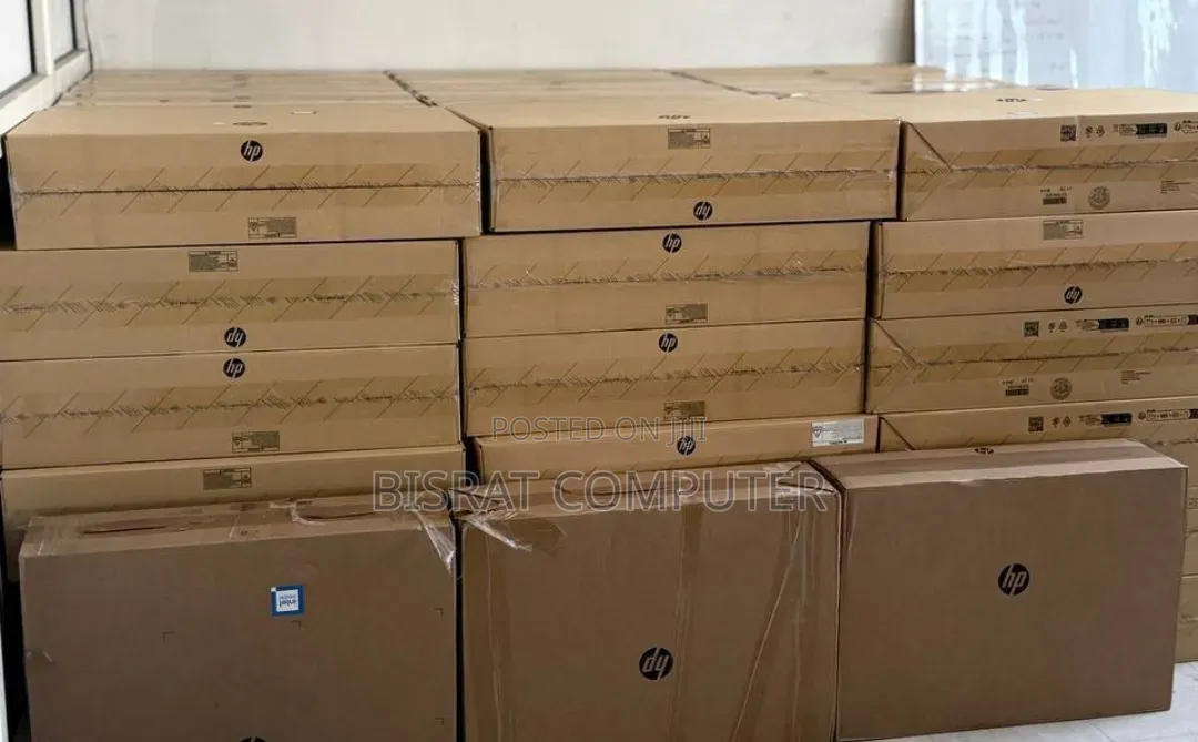 New HP 200 G4 22 All-in-One 8GB Intel Core i5 SSD 512GB