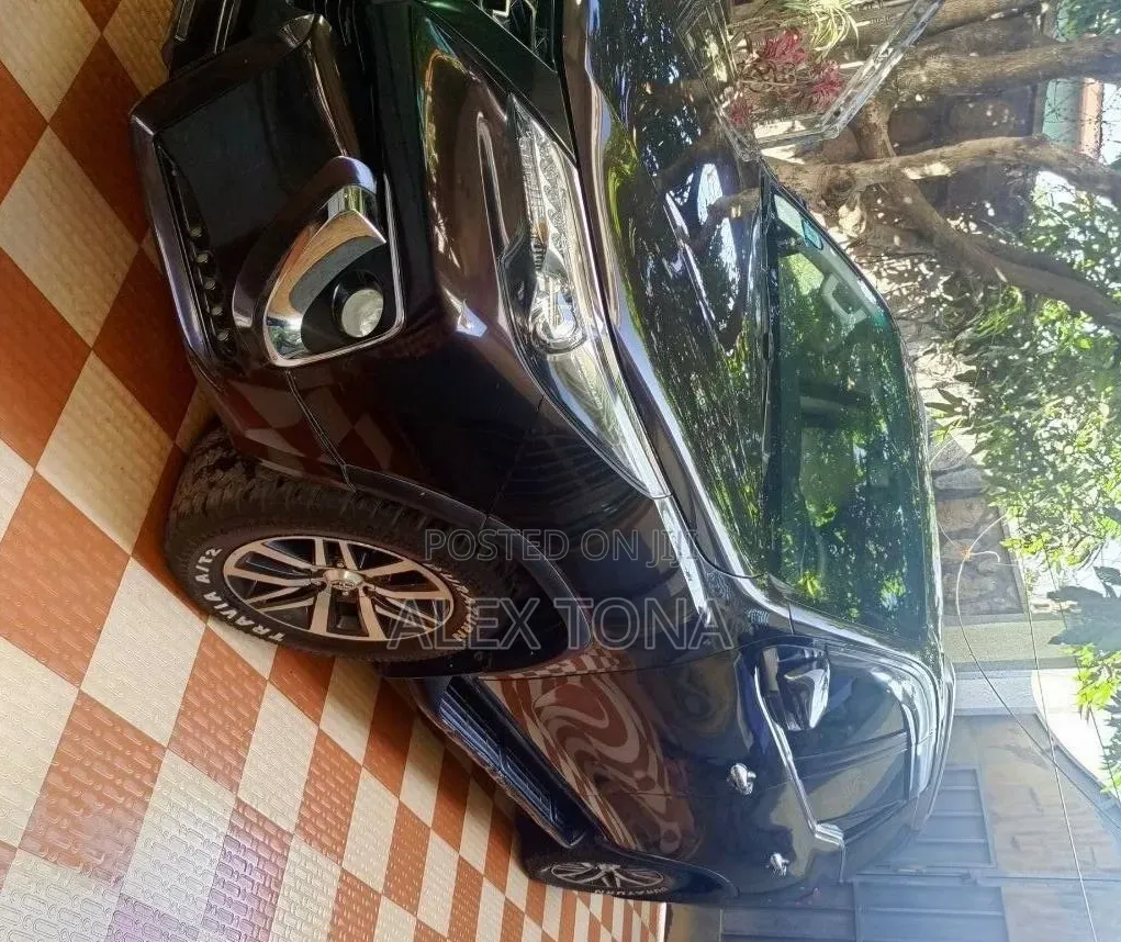 Toyota Fortuner 2018 Black