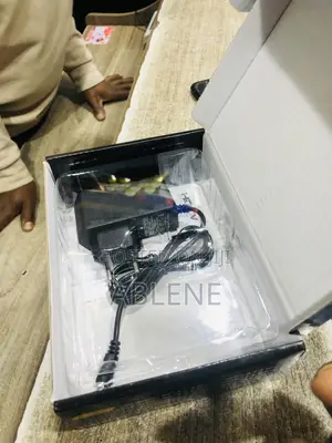 HDTV 4in1 Splitter