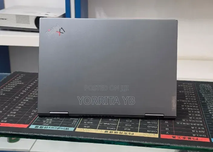 New Laptop Lenovo ThinkPad X1 Yoga 16GB Intel Core i5 SSD 512GB