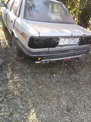 Toyota Corolla 1990 Silver