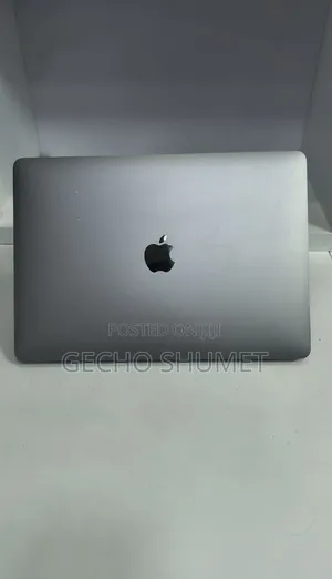 New Laptop Apple MacBook Pro 2020 M1 8GB Apple M1 Pro SSD 256GB
