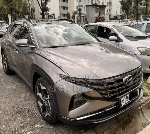 Hyundai Tucson Sport 2021 Gold