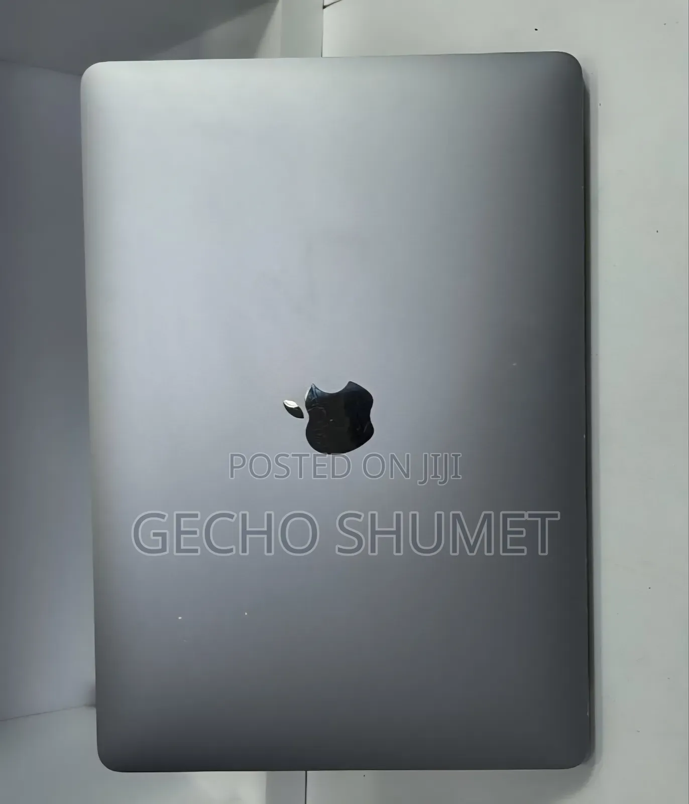New Laptop Apple MacBook Pro 2020 M1 8GB Apple M1 Pro SSD 256GB