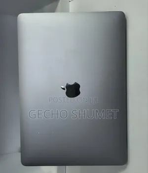 New Laptop Apple MacBook Pro 2020 M1 8GB Apple M1 Pro SSD 256GB