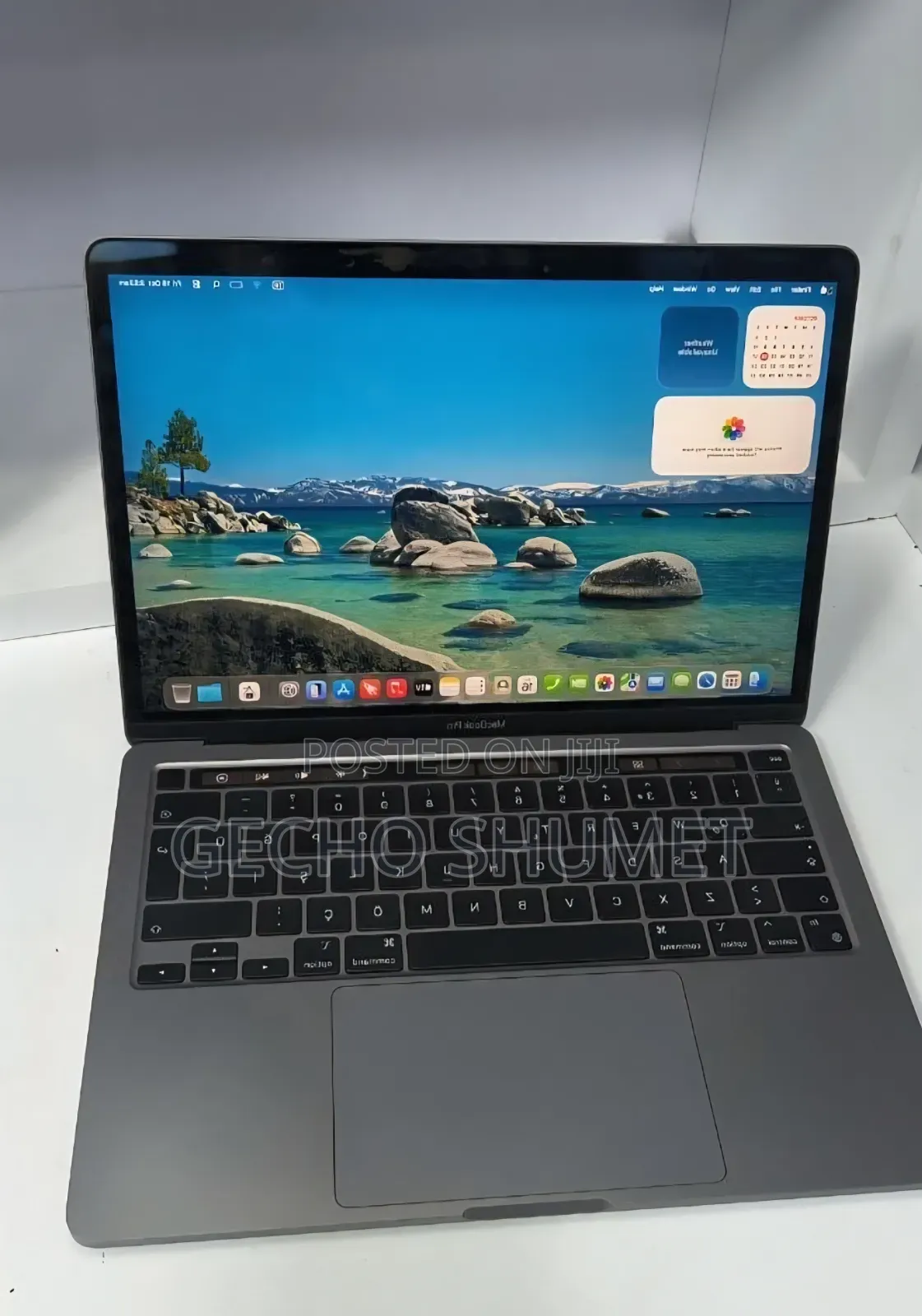 New Laptop Apple MacBook Pro 2020 M1 8GB Apple M1 Pro SSD 256GB