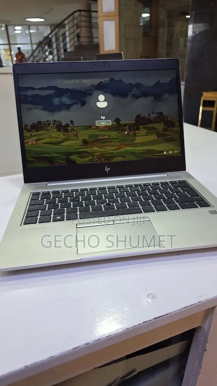 New Laptop HP EliteBook 830 G5 8GB Intel Core i5 SSD 512GB