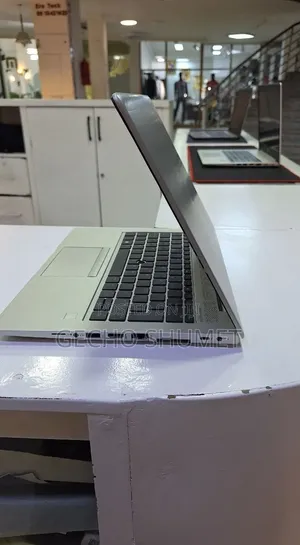 New Laptop HP EliteBook 830 G5 8GB Intel Core i5 SSD 512GB