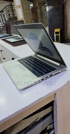 New Laptop HP EliteBook 830 G5 8GB Intel Core i5 SSD 512GB