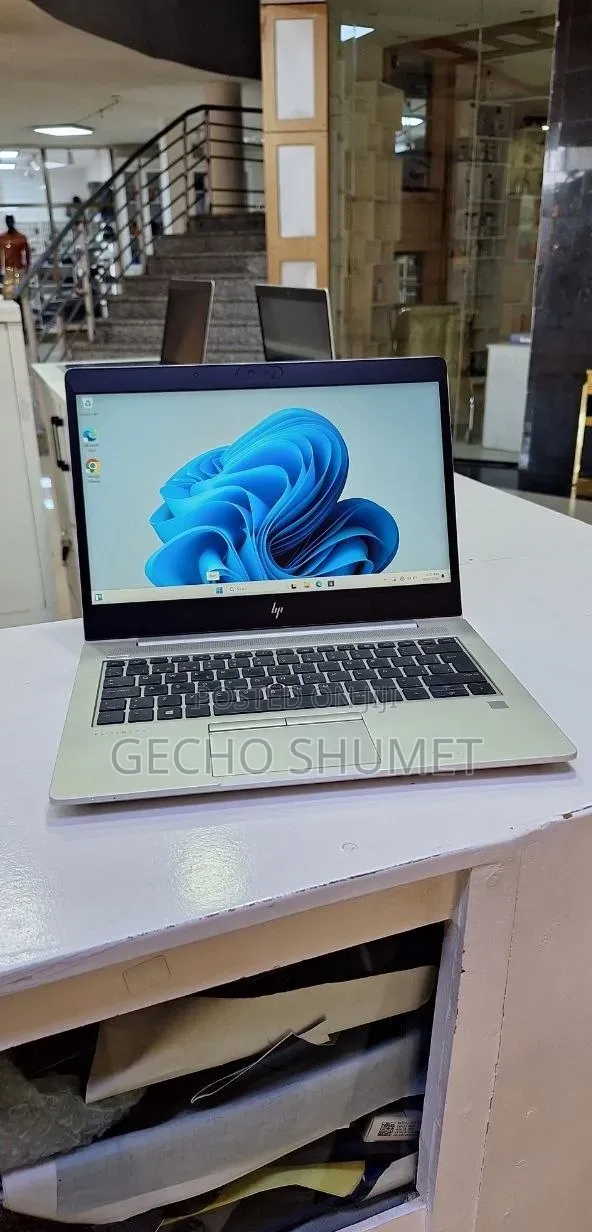 New Laptop HP EliteBook 830 G5 8GB Intel Core i5 SSD 512GB